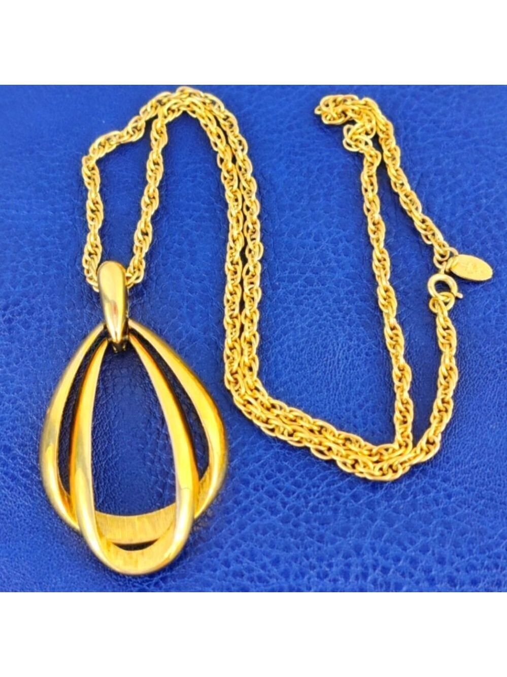  Vendome Long Necklace Goldtone 